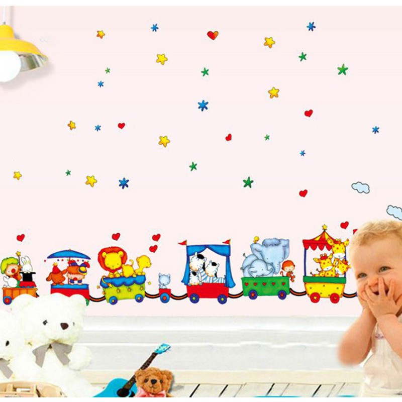 Decal dán tường đoàn tàu chở thú