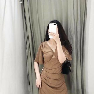 Váy xếp ly
