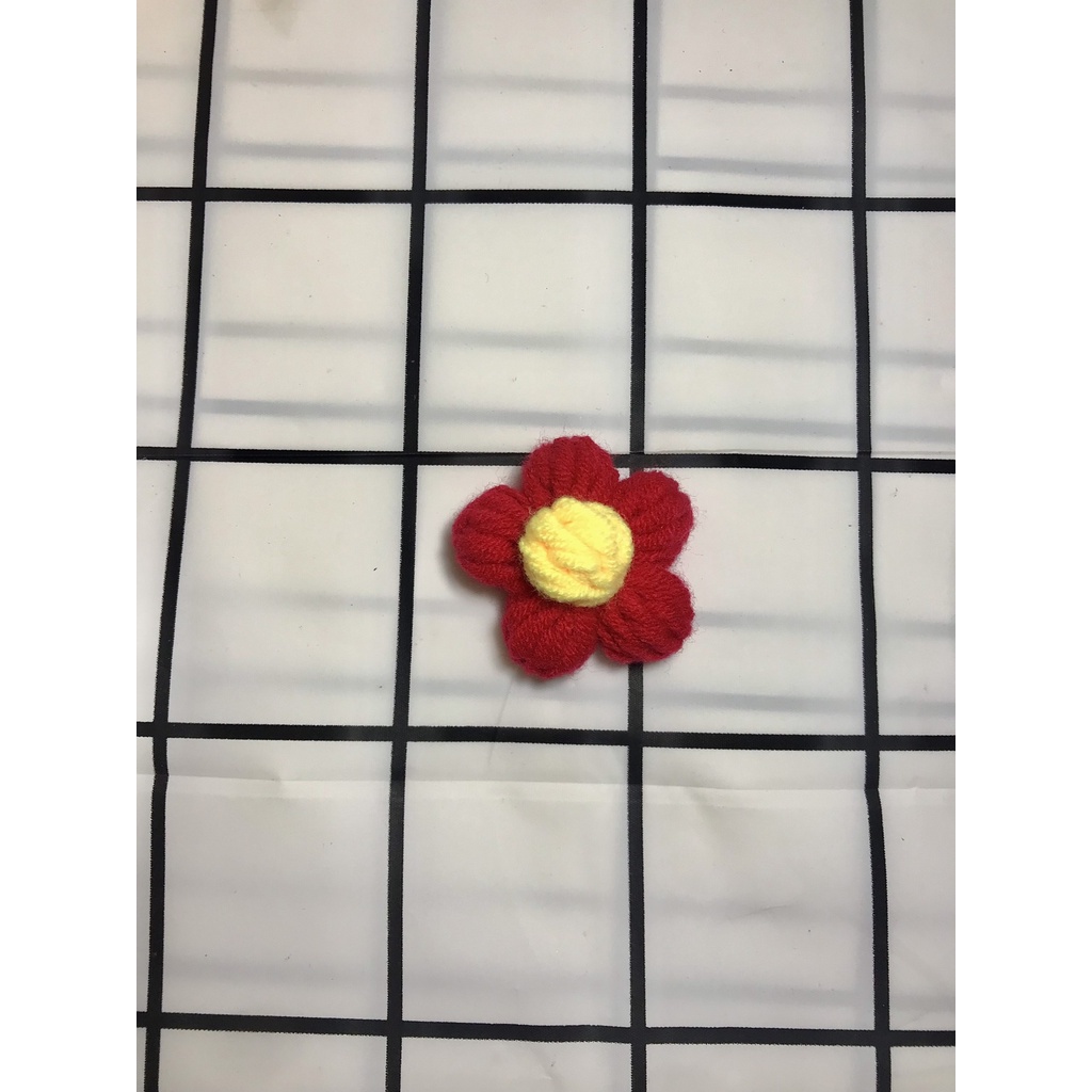 Ghim pin cài áo hình bông hoa
