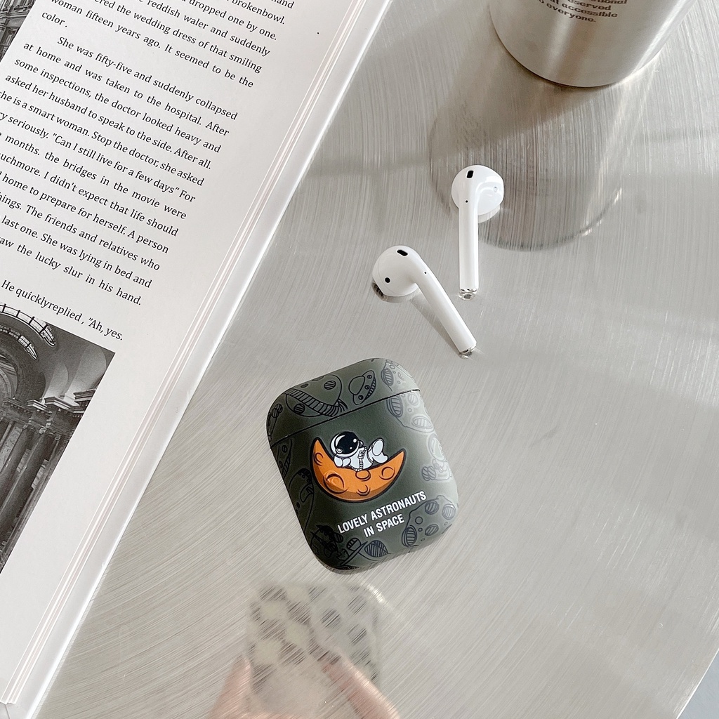 Bảo Vệ Vỏ Bảo Vệ Hộp Sạc Tai Nghe Airpods 1 / 2 / 3 / Pro Họa Tiết Phi Hành Gia Xinh Xắn