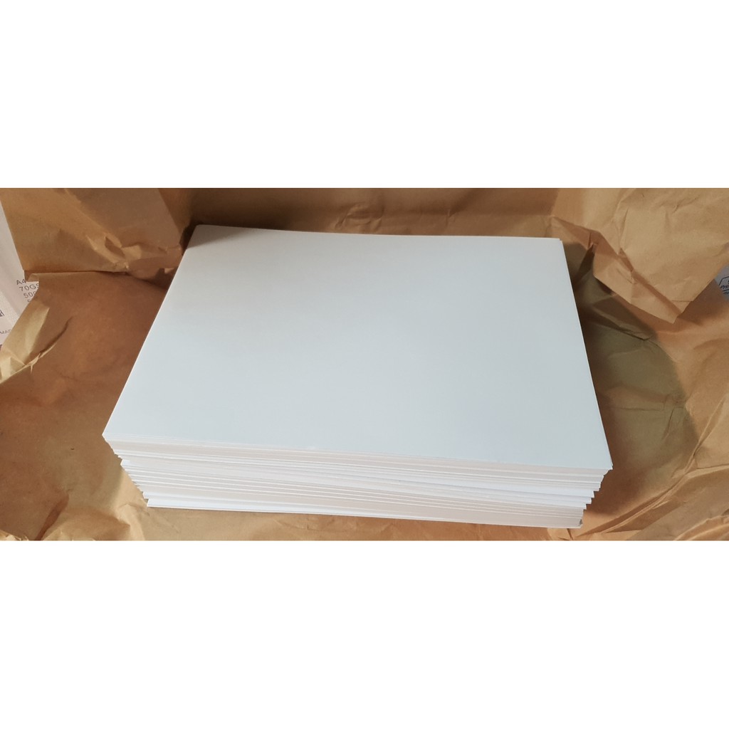 Giấy bìa cứng màu trắng định lượng 200gsm ( 1000 tờ / kiện)