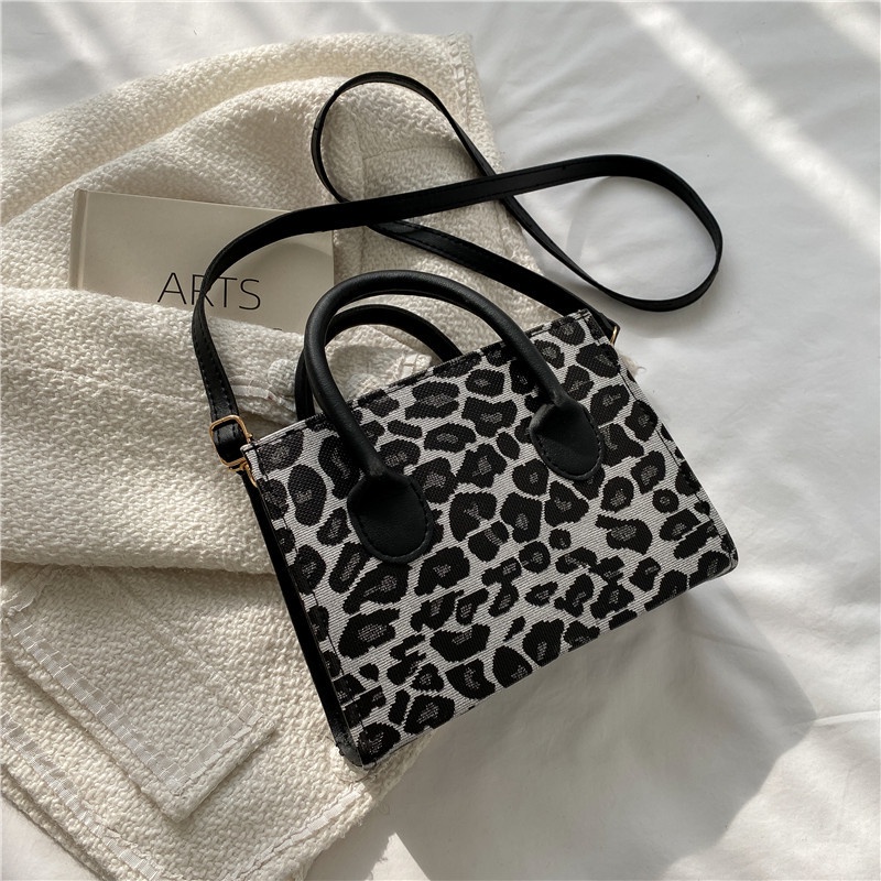Spring new fashion retro leopard print shoulder crossbody small square bag casual western style Plaid contrast color handbag
