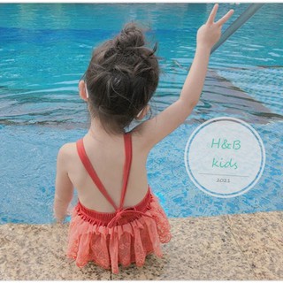 Bikini liền mảnh hở lưng bé gái