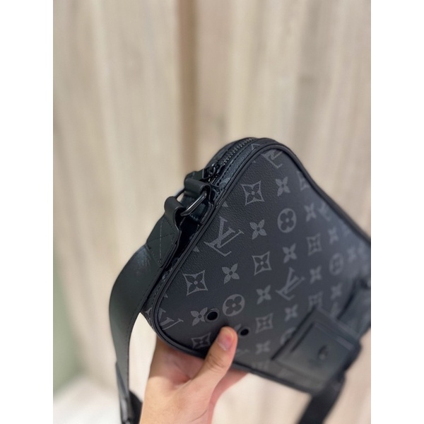 Túi đeo chéo LV cao cấp có sẵn
