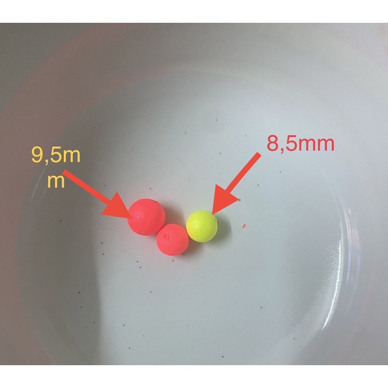 Hạt xốp boilie 8,5mm 100 hạt 2 màu kèm dây vào hạt