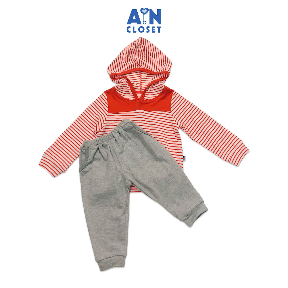 Bộ quần áo dài có nón unisex họa tiết Kẻ đỏ quần xám thun da cá - AICDBTUIQ1JR - AIN Closet