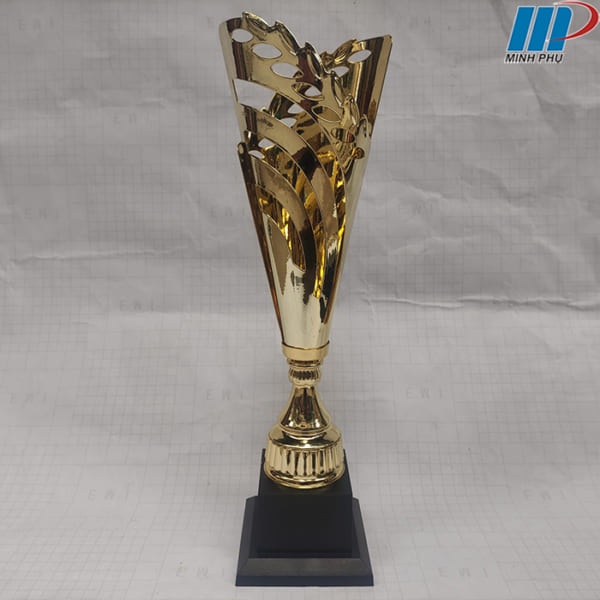 Cup kim loại giá rẻ VN -021- Nhiều kích thước - Chất liệu kim loại sơn mạ màu vàng bóng