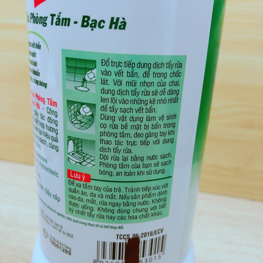 Nước tẩy rửa Toilet Gift hương Bạc hà 900ml