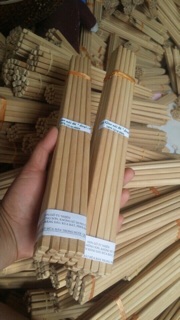Đũa gỗ kim giao