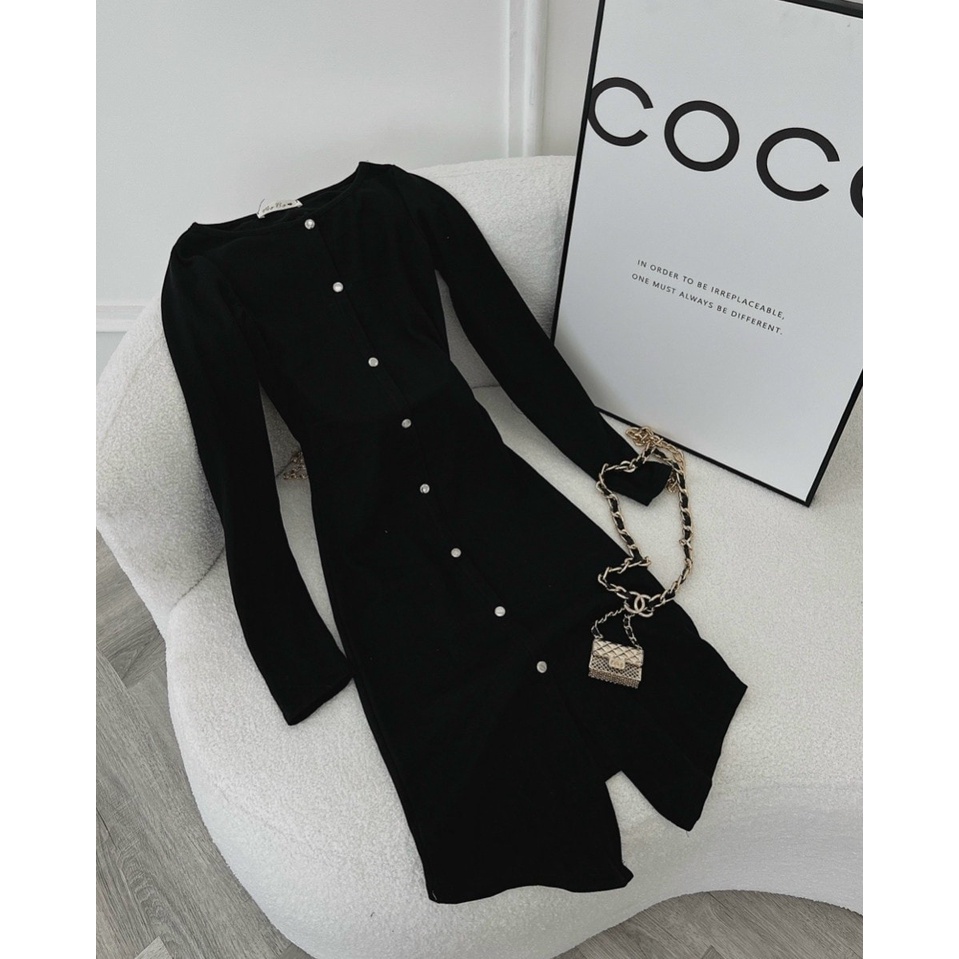 Đầm midi body đen tay dài phối nút NÀNG CLOSET