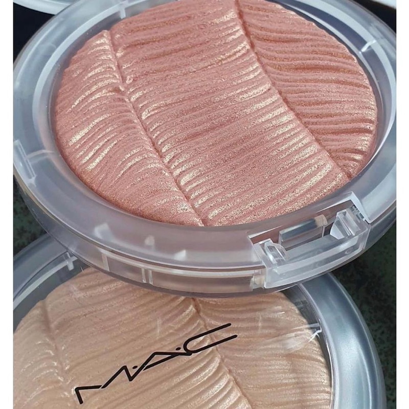 Phấn tạo khối bắt sáng 8g trong suốt tiện dụng
