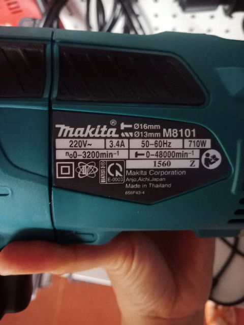 16mm Máy khoan búa 710W Makita M8101B