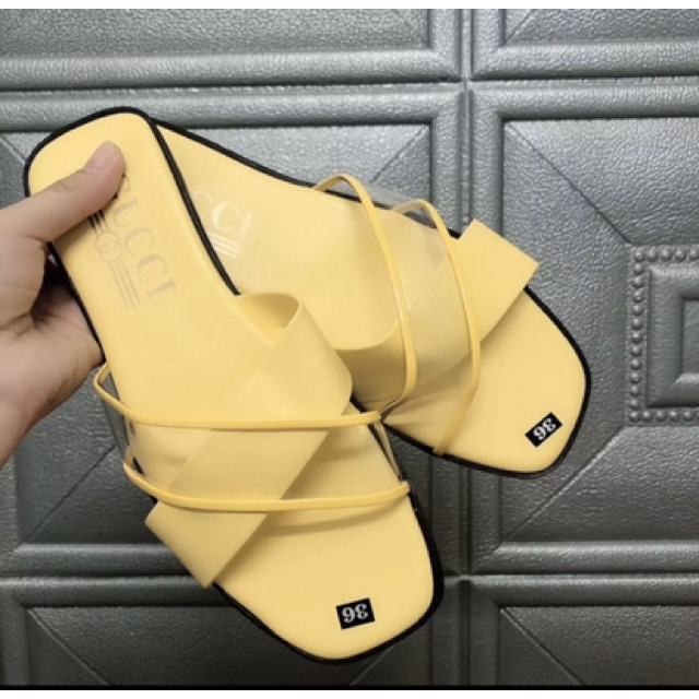 Dép nữ quai chéo quai trong