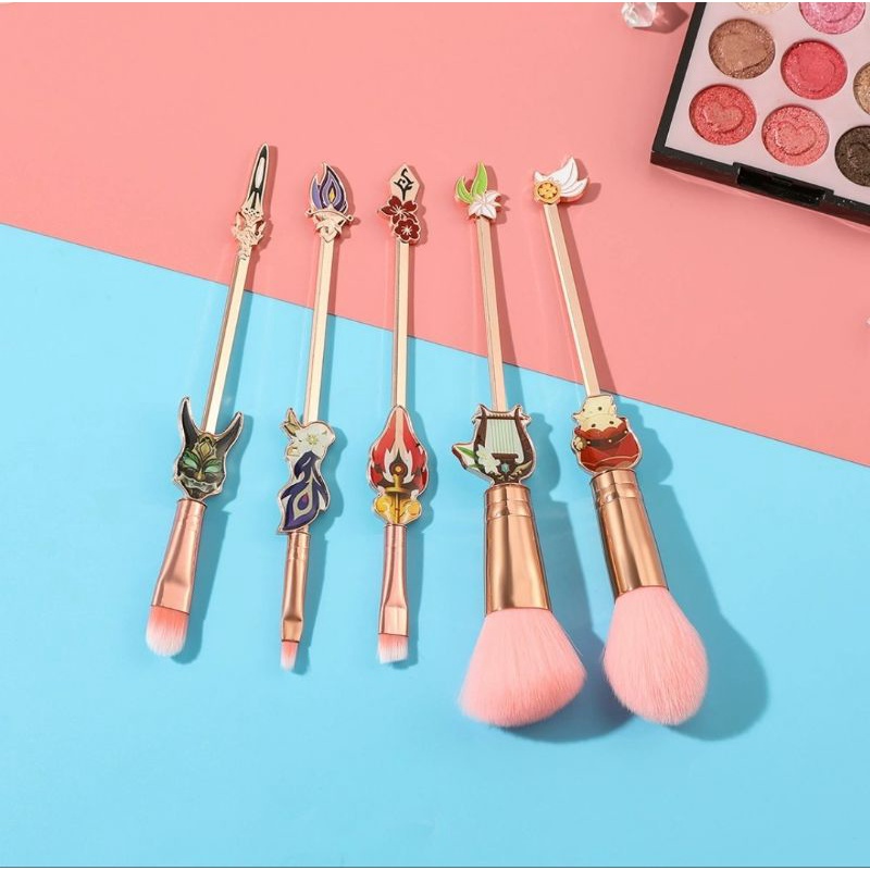 Cọ trang điểm hình vũ khí Genshin Impact