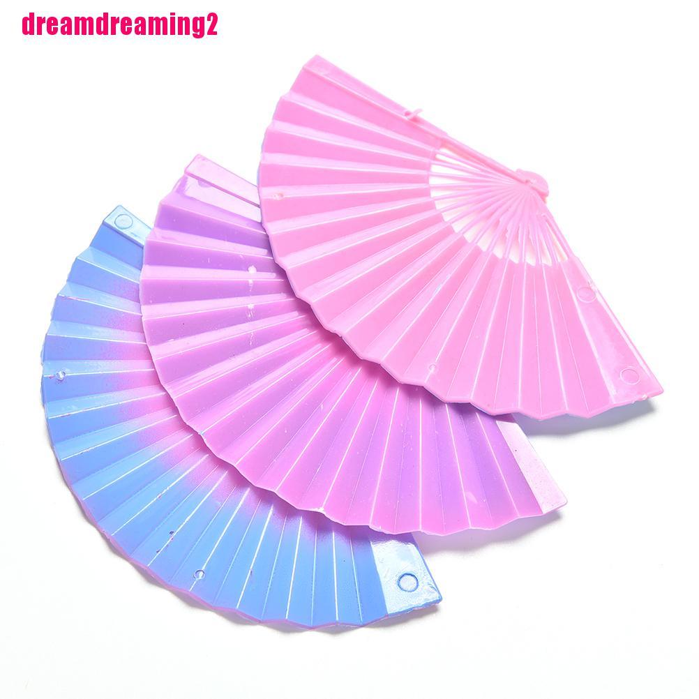 Set 3 Quạt Đồ Chơi Nhiều Màu Sắc Dành Cho Búp Bê Barbie