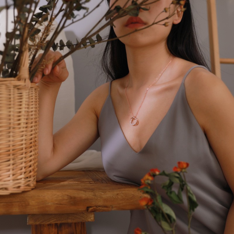 Dây Chuyền Hợp Kim Hình Tròn Đính Đá Tinh Tế