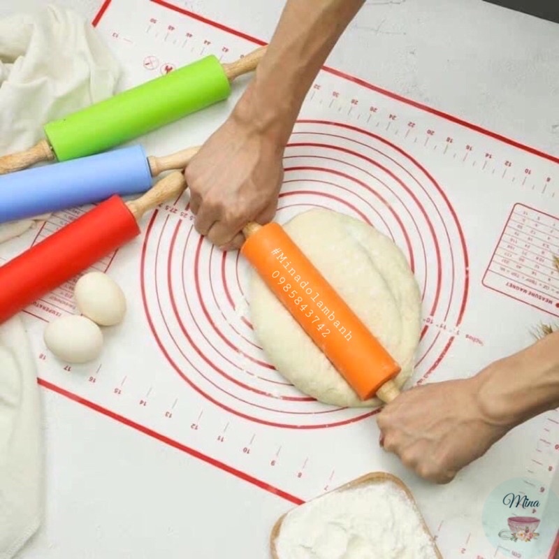 Cán Bột có Trục Lăn Silicone nhiều cỡ