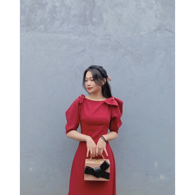 Áo dài đỏ truyền thống