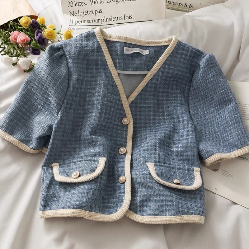 - Áo crop top chất dạ 3 màu hồng, be,xanh
