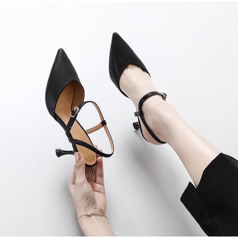 Sục cao gót bít mũi gót nhọn 7cm Dily màu đen
