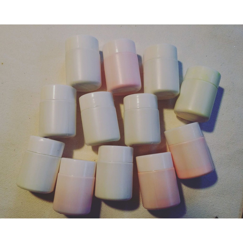 SƠN TRONG PHA BỘT, LÀM NAILS