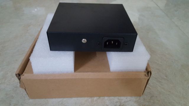 Bộ chia cổng mạng poe -Switch Poe 4 port | BigBuy360 - bigbuy360.vn