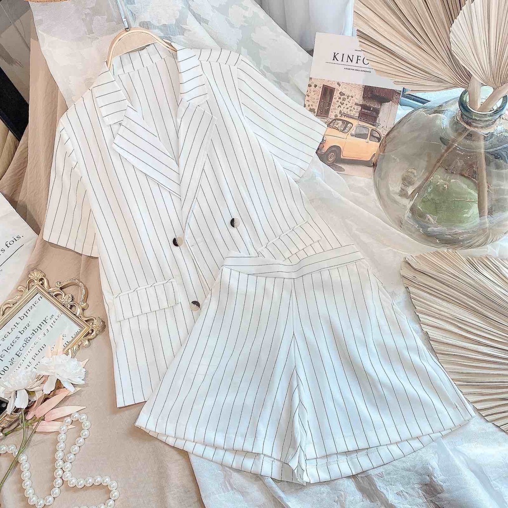 Set áo vest trắng đen và quần short cùng màu | BigBuy360 - bigbuy360.vn