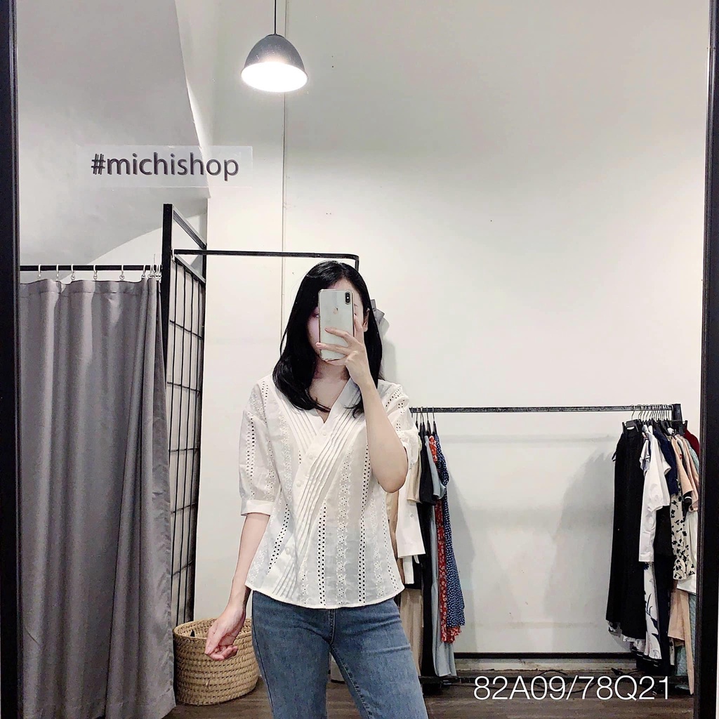 Áo vạt chéo khuy trước ren tay lỡ-82A09