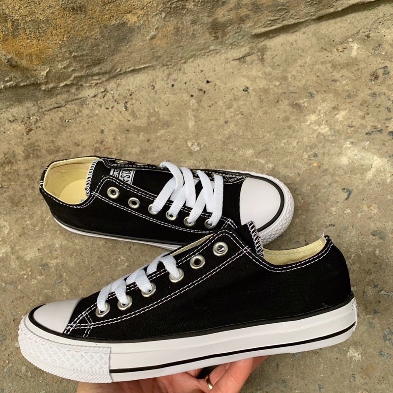 Giày CONVERSE tặng tất, full box