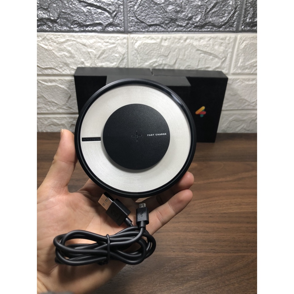 Sạc nhanh không dây Nillkin Magic Disk 4 chuẩn Qi đế tròn có đèn led
