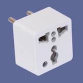 Phích cắm chuyển đổi 2 chân thành 3 chân PO101