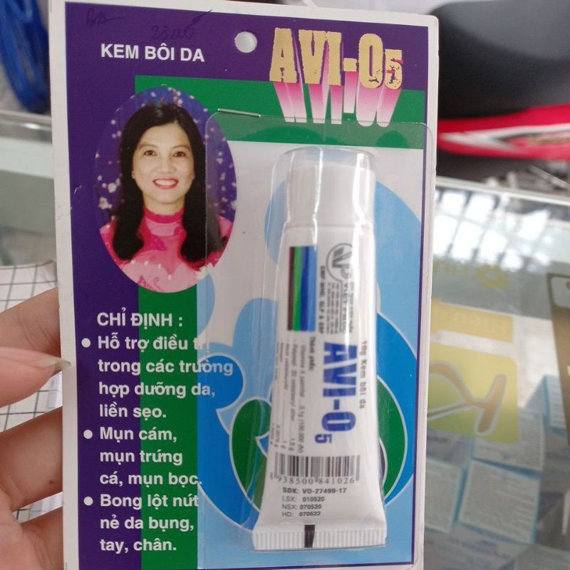 Kem bôi da Avio5