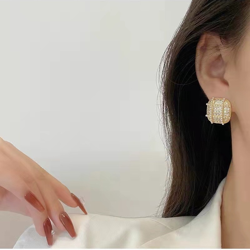 Bông tai đá pha lê ngọc trai vuông phong cách Âu Mỹ