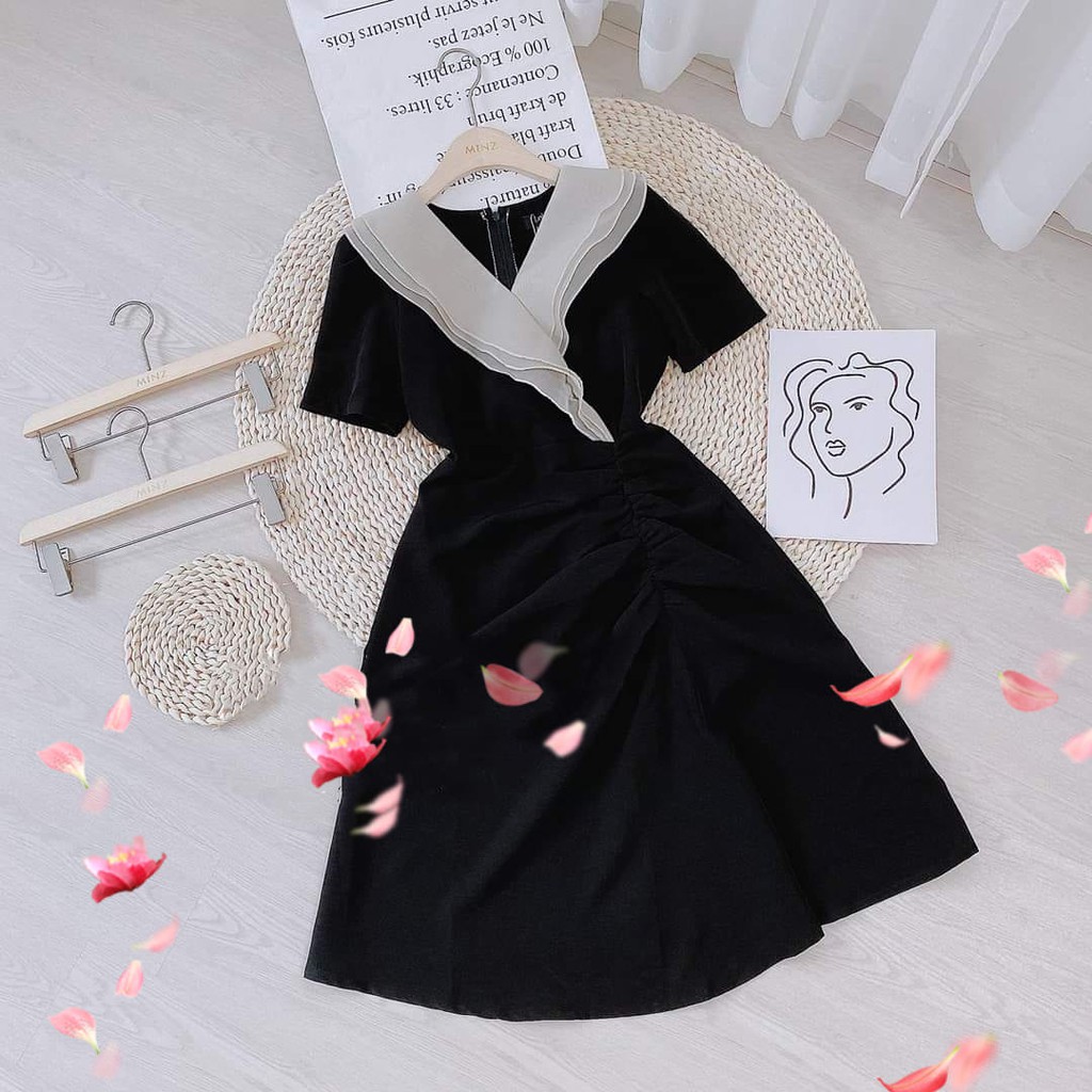 Đầm đen phối cổ von be