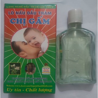 Tinh Dầu Tràm Đỏ Chị Gấm được sản xuất bằng phương pháp thủ công gia truyền loại 50ml
