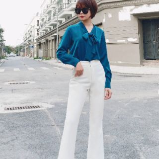 Áo sơ mi thắt nơ màu xanh
