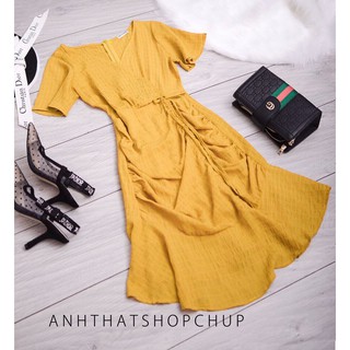 Đầm vàng cổ V nhún sườn