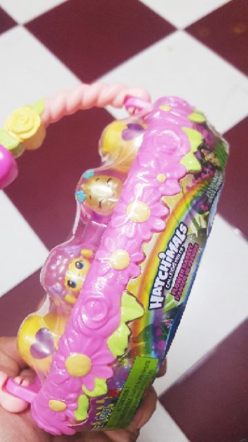 Giỏ trứng hoa hồng Hatchimals Colleggtibles Flower Basket