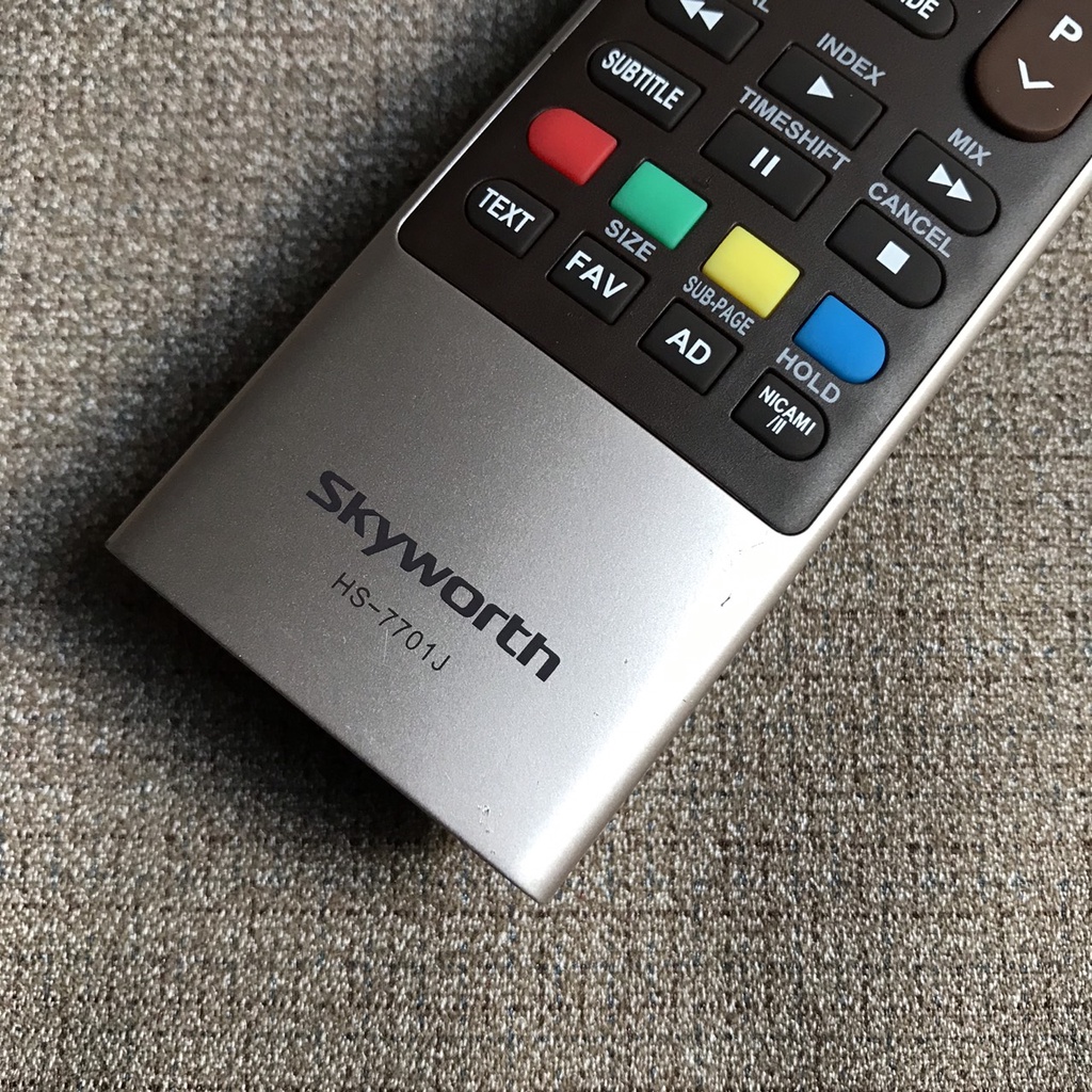 điều khiển tivi Skyworth giọng nói hàng zin theo máy