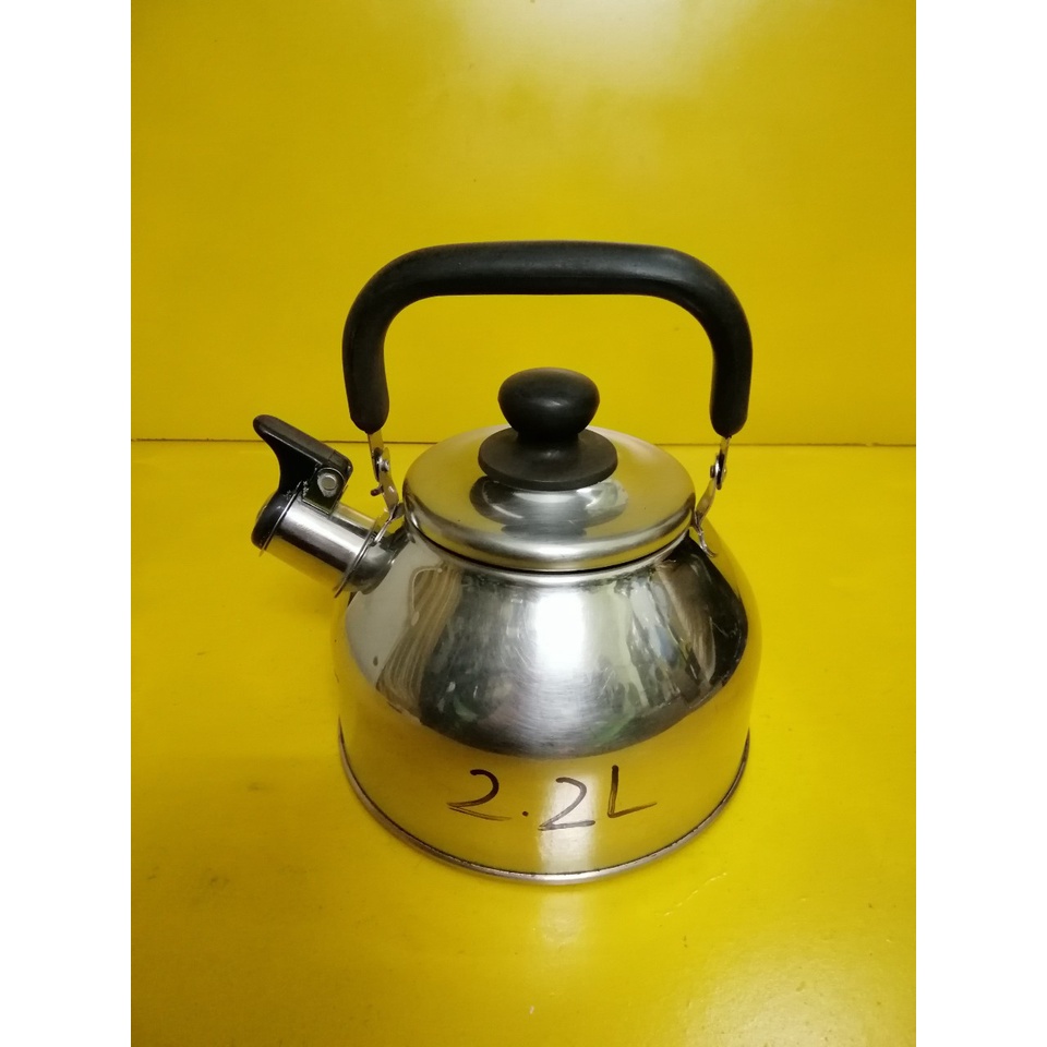 Ấm inox có còi hú nội địa Nhật (2.2L) (mã 852), Dùng được bếp từ