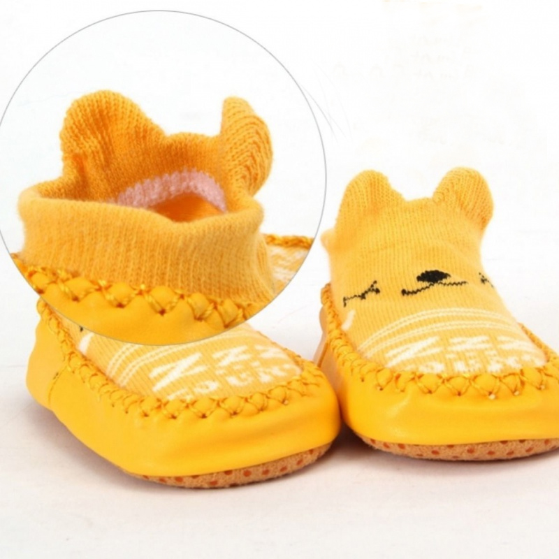 Giày tập đi chống trượt phong cách hoạt hình cho bé