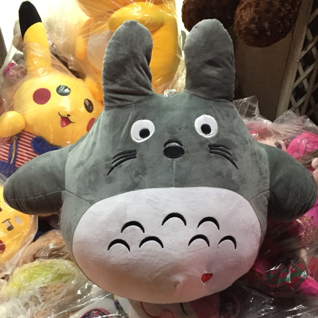 Gấu totoro ôm
