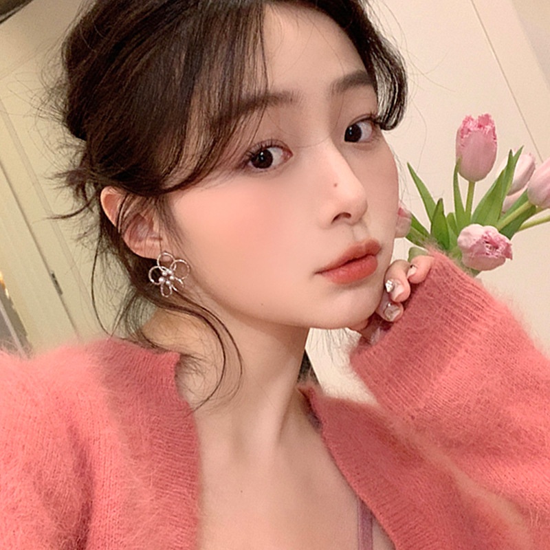 [Augustcloth | AugustJewelry] Bông tai/ Hoa tai hình viền bông hoa to
