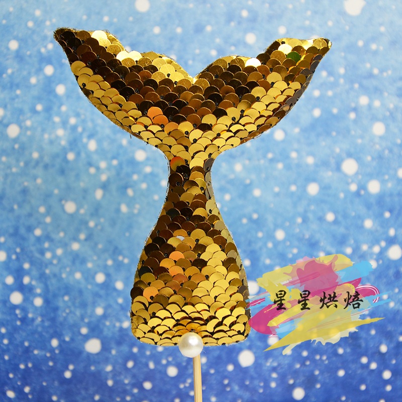 Que cắm đuôi cá lấp lánh vàng