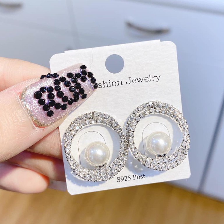 Bông Tai Nữ Cá Tính Đính Đá Cao Cấp Mang Phong Cách Hàn Quốc  - MS7603