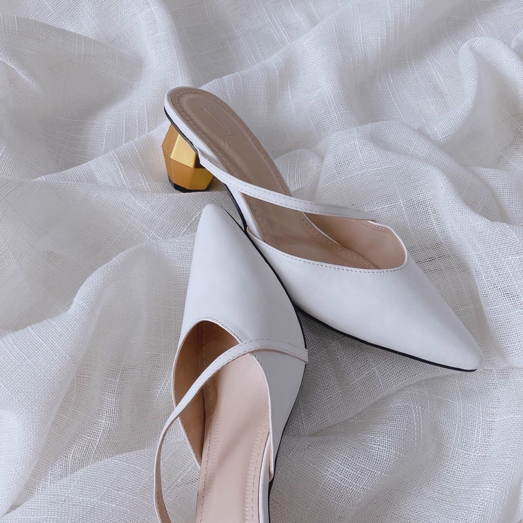 Giày sục mũi nhọn quai chéo gót vàng mã M92