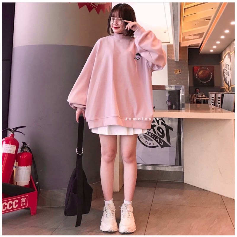 [RẺ VÔ ĐỊCH] Áo nỉ cổ lọ in cô bé dáng rộng | BigBuy360 - bigbuy360.vn