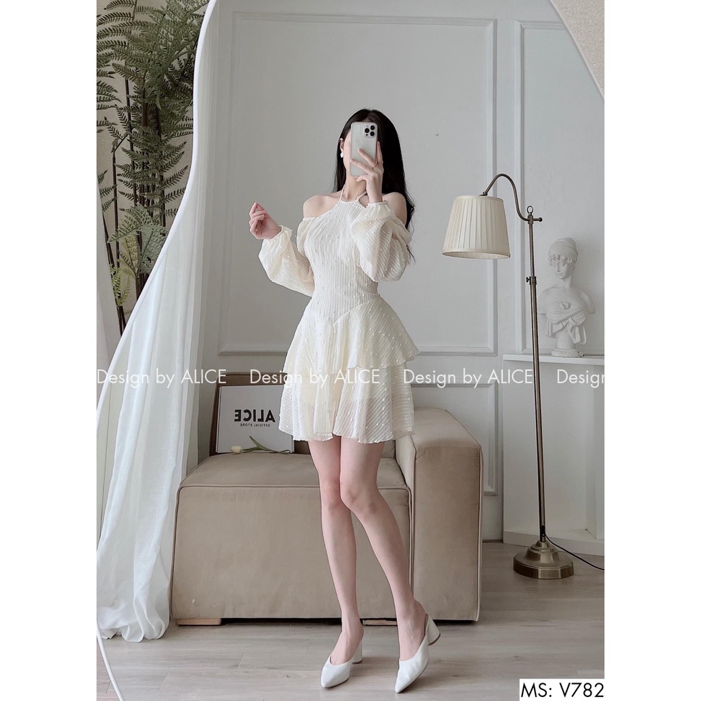 Đầm dự tiệc cổ yếm tay dài dáng xòe thanh lịch - Ali Dress | BigBuy360 - bigbuy360.vn