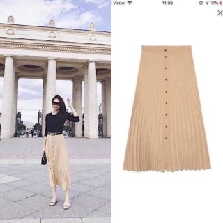 Chân váy dập ly cài cúc hàng VNXK