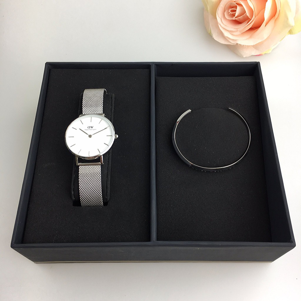 Đồng hồ nữ Daniel Wellington Classic Petite Sliver 32mm &amp; 28mm &amp; Vòng tay DW Classic Cuff tặng kèm Nhẫn DW